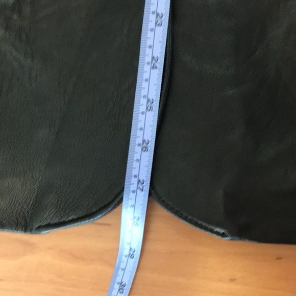 Buttery soft leather vest with multiple button down closure - Picture 8 of 8